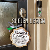 E-learning door sign